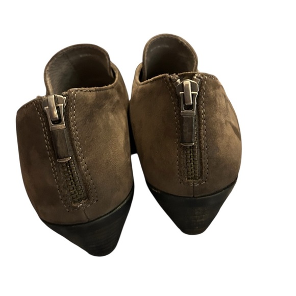 Eileen Fisher Lisbon suede boots - Picture 5 of 8